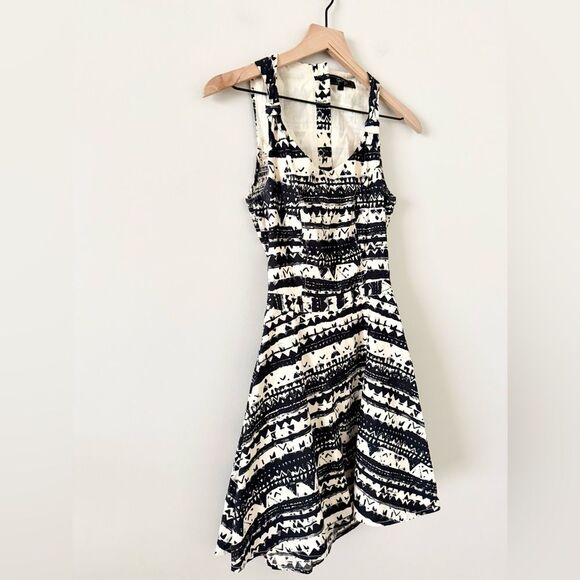 Jessica Simpson Fit & Flare Dress with Back Cutout in Black & Tan Tribal - 3/4 - Picture 3 of 6